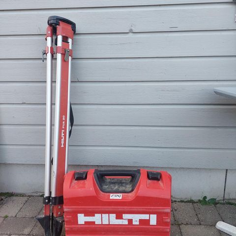 Rotasjonslaser HILTI PRE 3 med mottaker og stativ