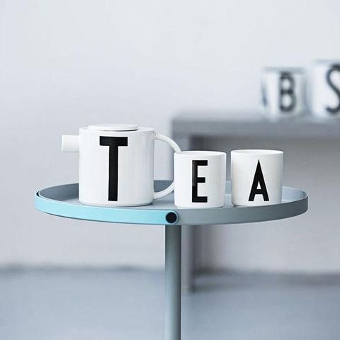 Design letters Arne Jacobsen TEA set