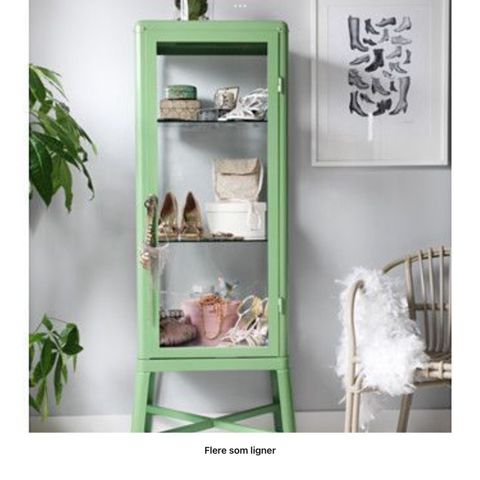Glassskap grønt fra IKEA ønskes kjøpt