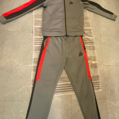 tracksuit