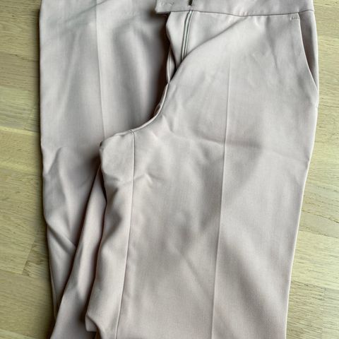 Bukse fra Zara i dus rosa