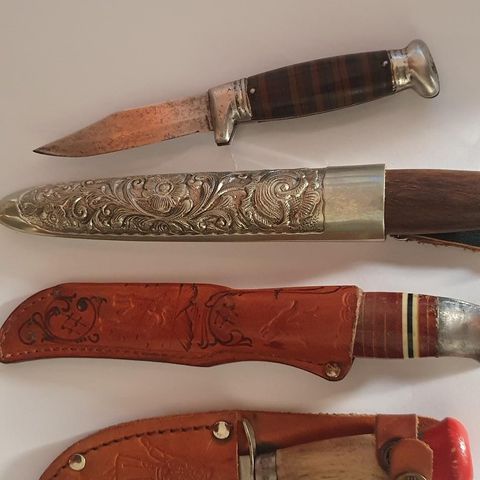 4 forskjellige kniver