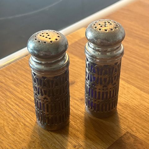 Salt og pepper bøsser i SØLV