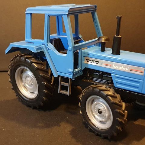 Landini 10000 Traktor modell 1:32 Skala