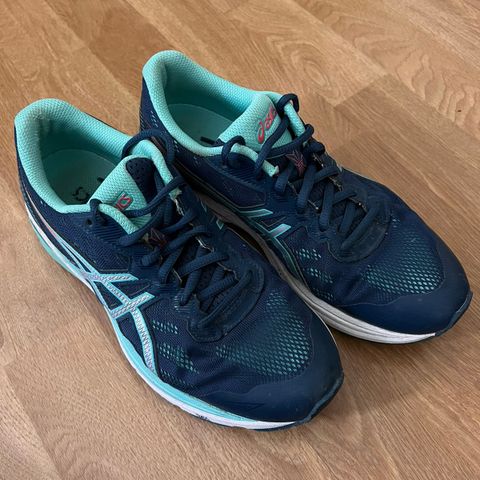 Asics Joggesko