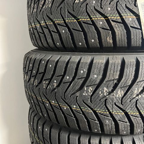 245/65R17 Vinterdekk