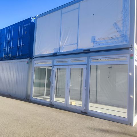 Showroom container 3 x 20 fot