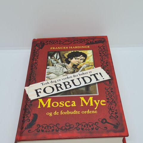 Mosca Mye og de forbudte ordene - Frances Hardinge