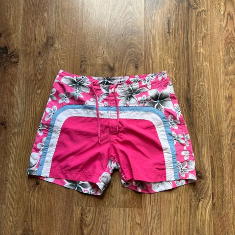 Tøff surferhorts/ padleshorts i str. 152