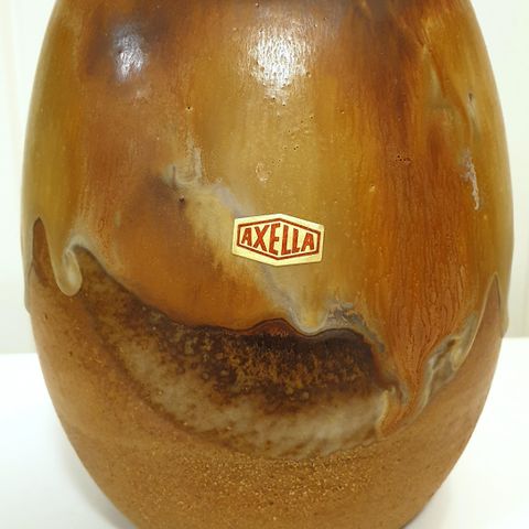 Axella vase