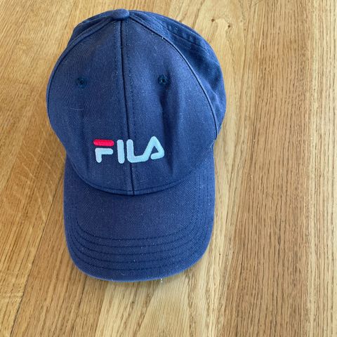 Fila caps