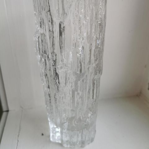 Pen glass vase selges