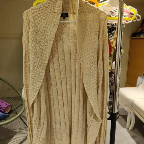 Cardigan beige Str. XL