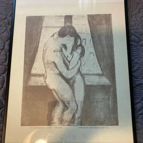Kysset av Edvard Munch innrammet