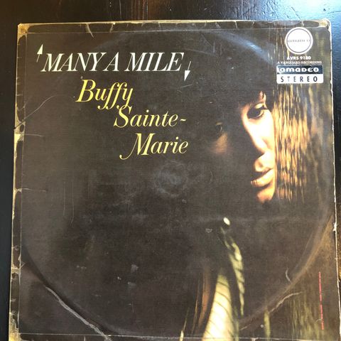 Buffy Sainte-Marie - Many A Mile