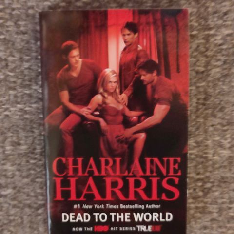 Dead to the World (True Blood #4, AKA Dødelig fare) av Charlaine Harris