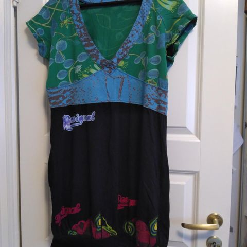 Desigual tunika str 44 kr 150