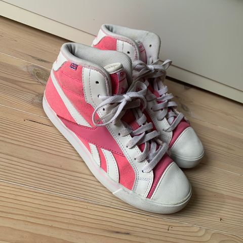 Reebok retro rosa sneakers str. 36-37
