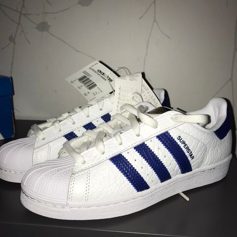 Adidas superstar