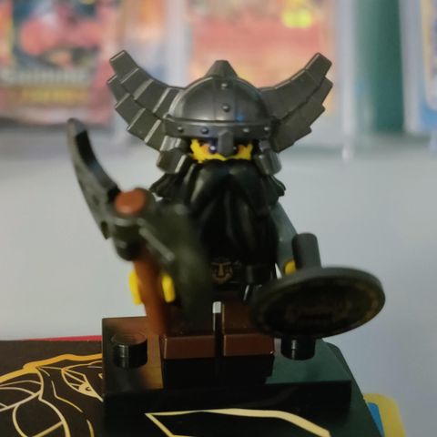 Evil dwarf (CMF series 5)