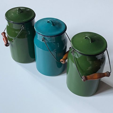 3 stk. vintage melkespann fra Sovjetunionen i grønn emalje