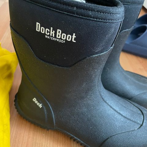 Dock Boot str.35 og Cherrox str.36