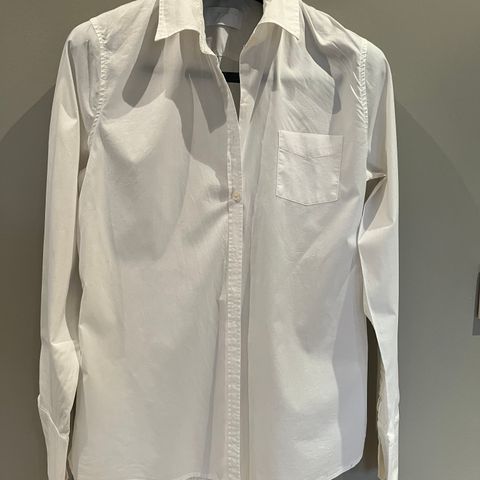 Hvit crispy skjorte fra Bruuns Bazaar
