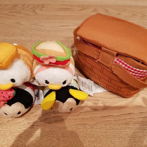 Disney Tsum Tsum - Mickey and Friends Picnic Basket - nedsatt pris!