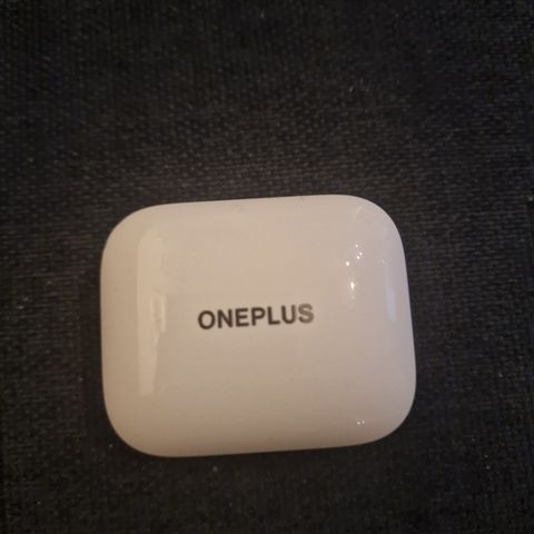 Oneplus buds pro selges