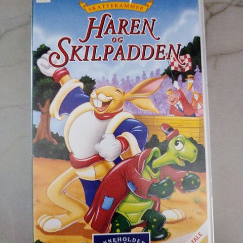 VHS barnefilm. Haren og Skilpadden. Disney Skattekammer. Norsk tale.