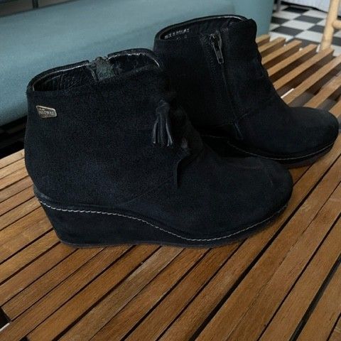 Pene Clarks Originals boots