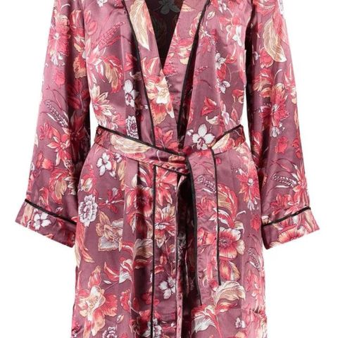 Ny kimono fra VILA / Freequent i str XS