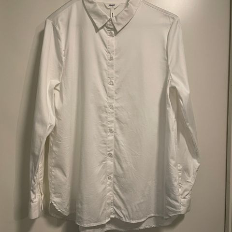 Hvit skjorte Object