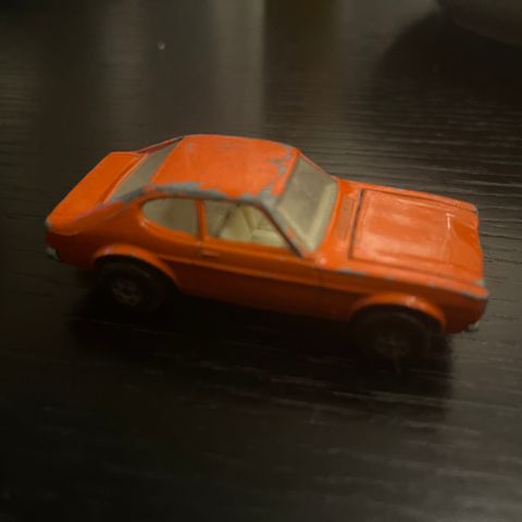 Matchbox Ford Capri bil