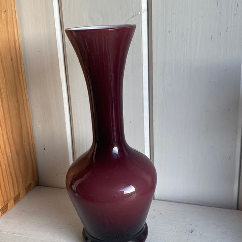 Vintage lilla glassvase