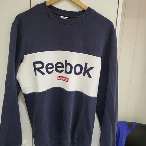 Reebok genser herre small