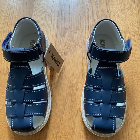 New sandals Kavat size 29