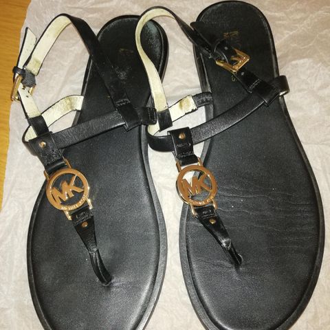 Ny pris 250,-Michael Kors sandal 39