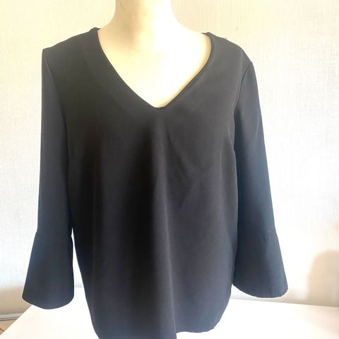 Svart bluse str M