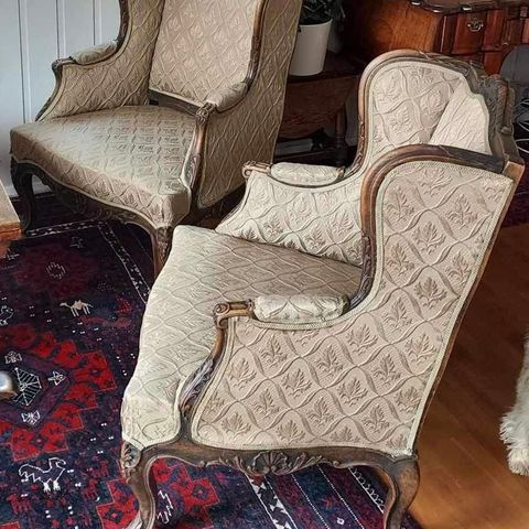 Antikke og flotte stoler fra 1900-tallet selges!