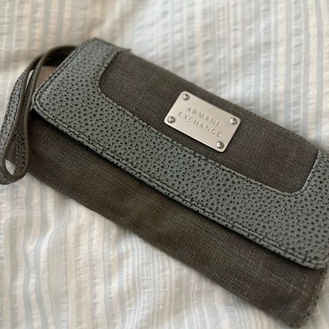 Armani Exchange clutch-veske