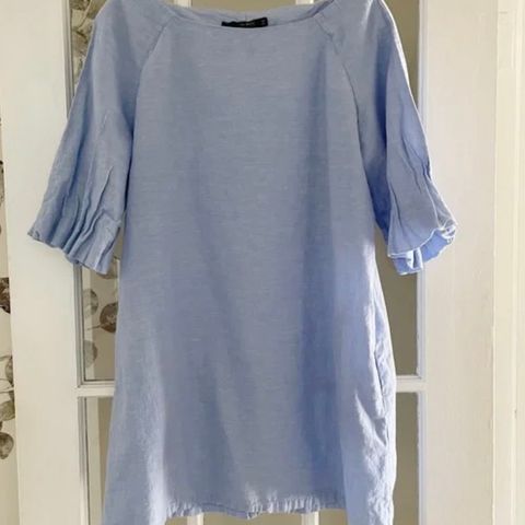 Zara Basic} Chambray Bell Sleeve Dress