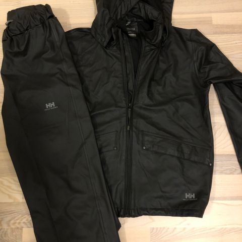 Regnsett fra Helly Hansen Str. 140 cm