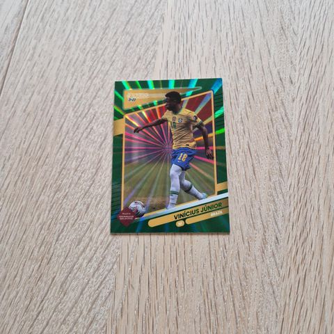 Vinicius Junior Green Lazer Panini Donruss Road to Qatar 21-22