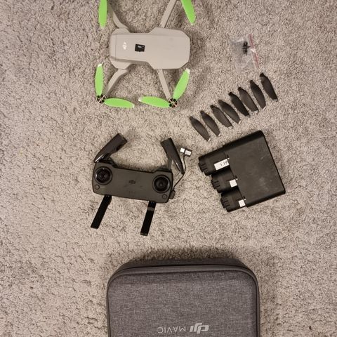 DJI MAVIC MINI, MED NY PROPELER, LADE STASJON, 3BATTERI