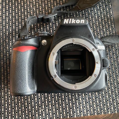 Nikon D3100 med bl.a. veske og 3 linser