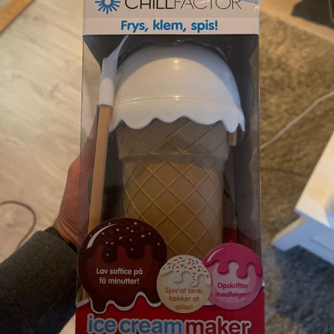 Ice cream maker