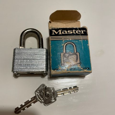 Gammel hengelås  Master Lock Milwaukee