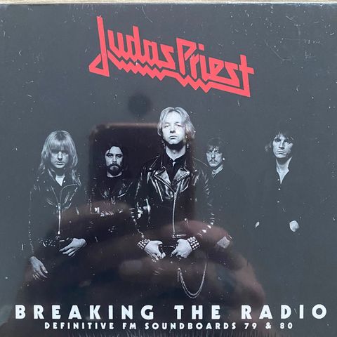 JUDAS PRIEST - BREAKING THE RADIO