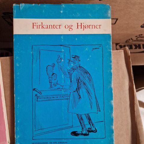 Morsomme og historiske bøker fra Adresseavisens spalte "Hulter til bulter"